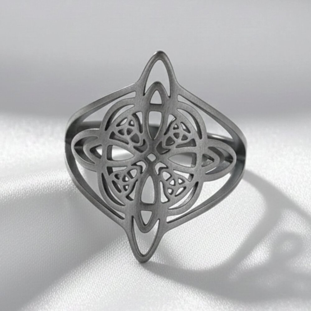 Silver Stainless Steel Witch Celtic Viking Cross Knot Fashion Ring Size 9 NWOT